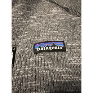 Men’s XL Patagonia gray fleece jacket